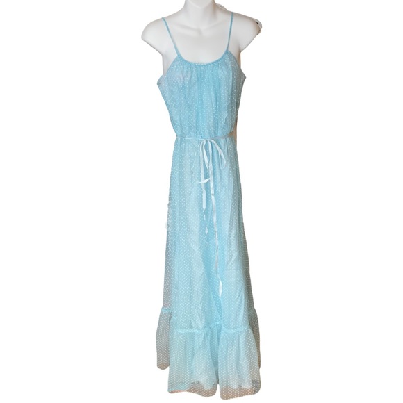 VINTAGE BABY BLUE FORMAL GOWN (VINTAGE SIZING 9/10) - Picture 2 of 11